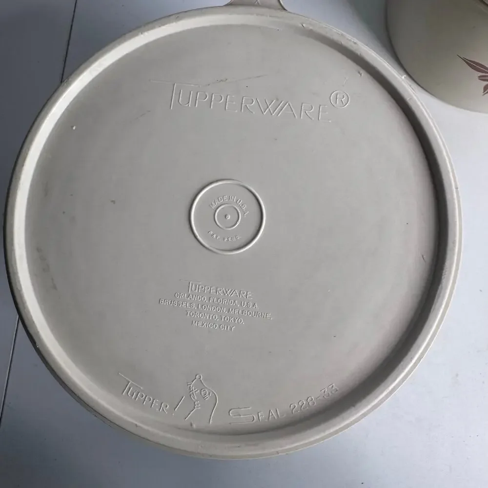 Tupperware vintage 1970s